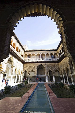 Patio de las Doncellas (Patio of the Maidens), Real Alcazar, UNESCO World Heritage Site, Santa Cruz district, Seville, Andalusia (Andalucia), Spain, Europe