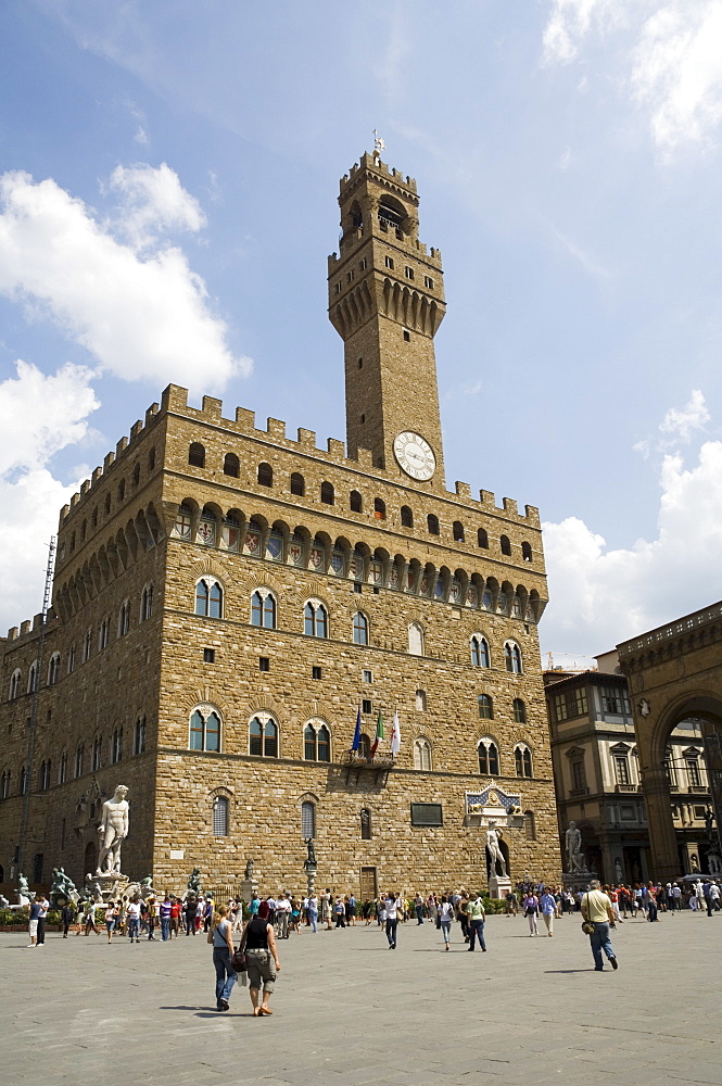 Palazzo Vecchio on the Piazza della Signoria, UNESCO World Heritage Site, Florence (Firenze), Tuscany, Italy, Europe