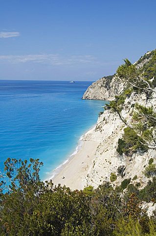 Egremnoi Beach, 400 steps to get down to it and reported to be one of the top beaches in Europe, on west coast of Lefkada (Lefkas), Ionian Islands, Greek Islands, Greece, Europe