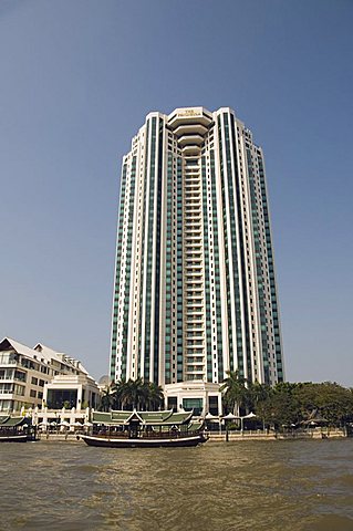 Peninsula Hotel, on the Chao Phraya River, Bangkok, Thailand, Southeast Asia, Asia