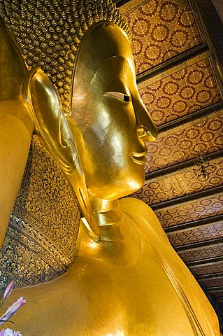 Reclining Buddha, Wat Pho, Bangkok, Thailand, Southeast Asia, Asia