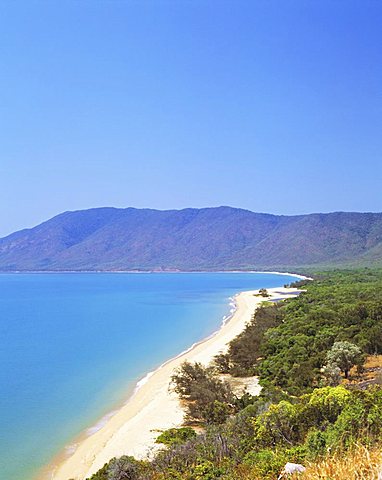 The coast between Cairns and Port Douglas on the Cook Highway, Queensland, Australia