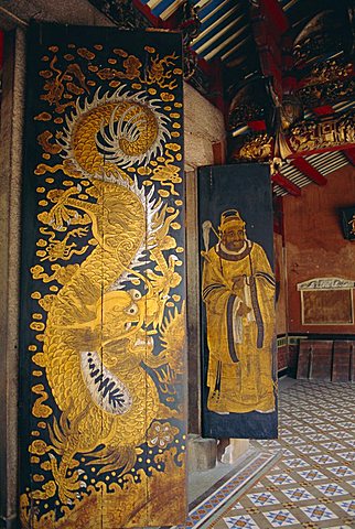 Temple doors, Thian Hock Keng Temple, the oldest and most important Hokkien temple in Singapore, known as the Temple of the Goddess of the Sea, Singapore