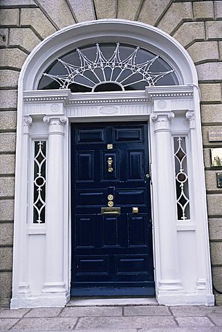 Georgian doorway, Dublin, Eire (Republic of Ireland), Europe