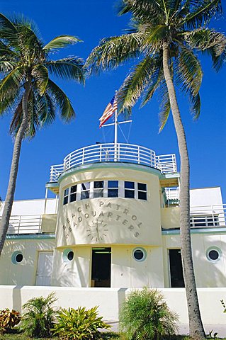 Art Deco lifeguard headquarters, South Beach, Miami Beach, Florida, USA