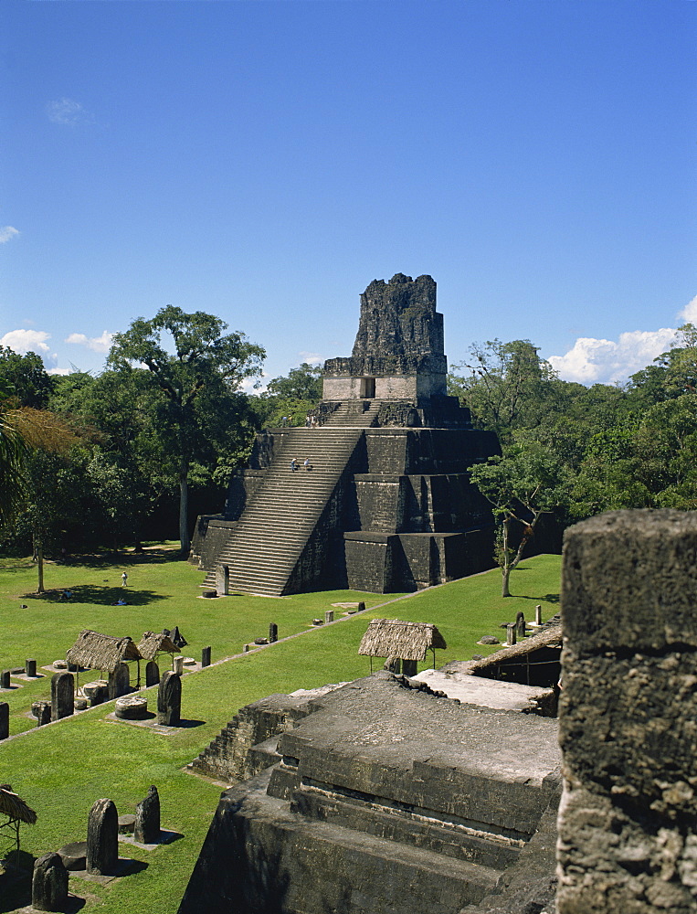 Temple II, Great Plaza, Tikal, UNESCO World Heritage Site, Guatemala, Central America