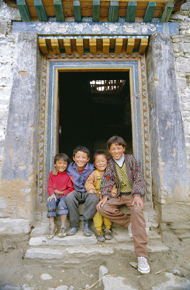 Group of children from village, Chedadong, Tibet, China, Asia