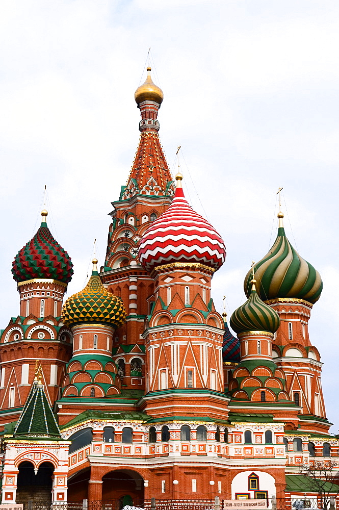 St. Basils Cathedral, Red Square, UNESCO World Heritage Site, Moscow, Russia, Europe