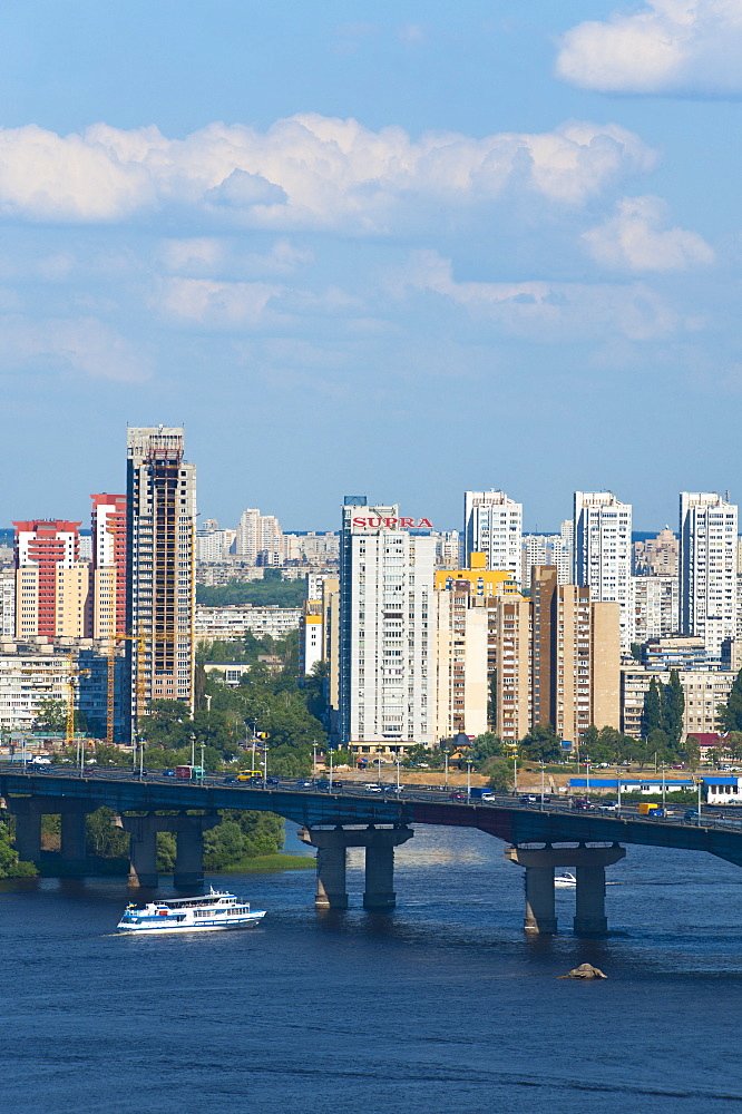 View towards Patona Bridge and Berezniaky over the Dnipro River, Kiev, Ukraine, Europe