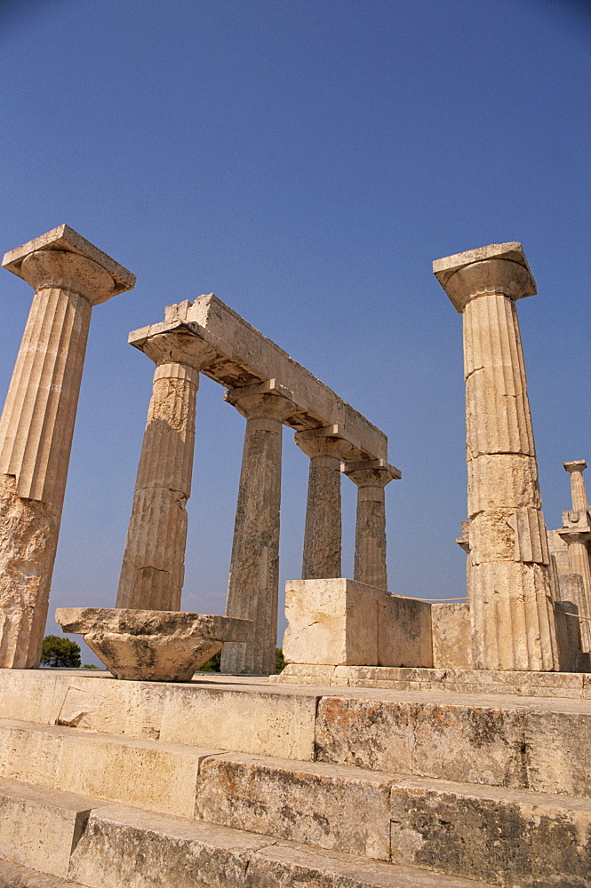 Remaining Doric columns of the Temple of Aphaia, archaeological site, Aegina, Saronic Islands, Greek Islands, Greece, Europe