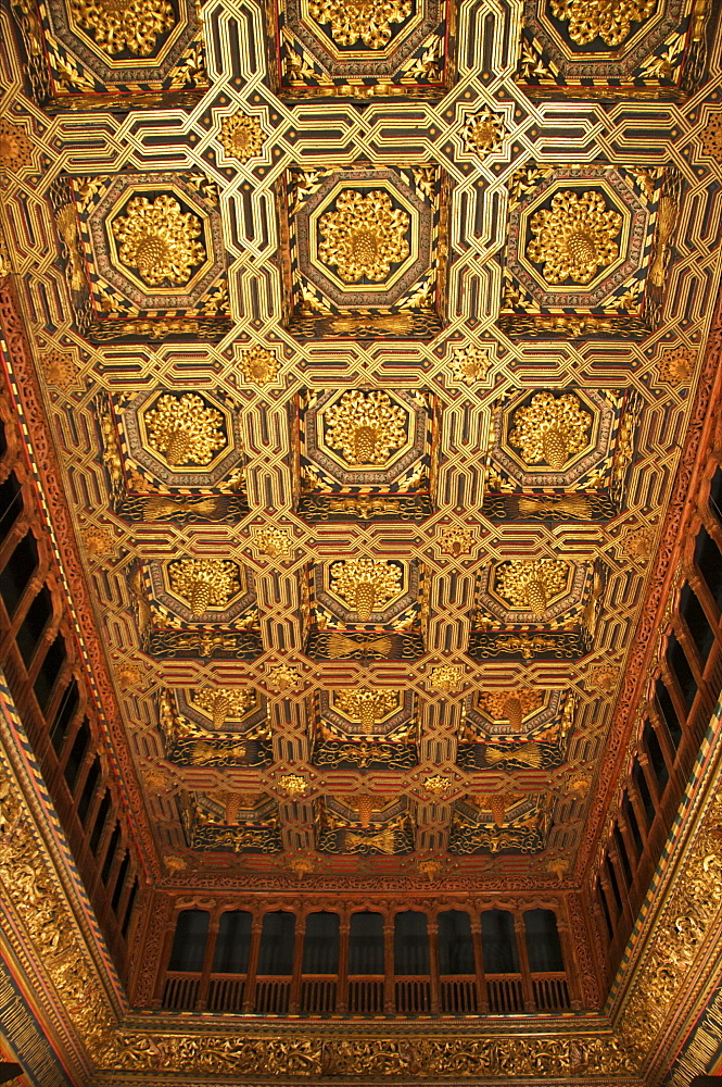 The Throne room, caisson ceiling, typical decor, the Aljaferia Palace, dating from the 11th century, Saragossa (Zaragoza), Aragon, Spain, Europe