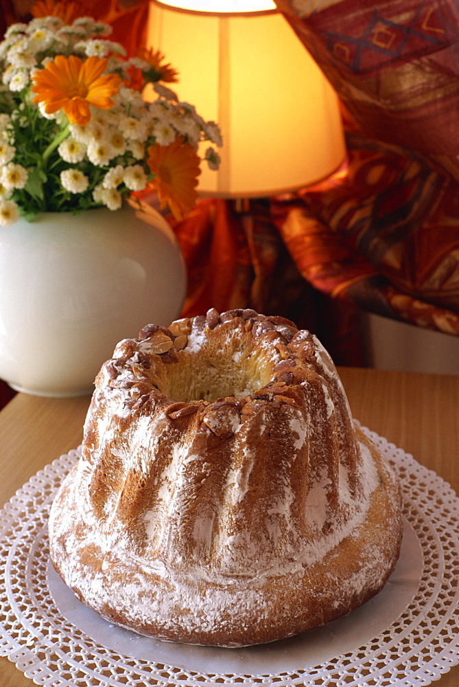 Kougelhopf, a local cake, Colmar, Alsace, France, Europe