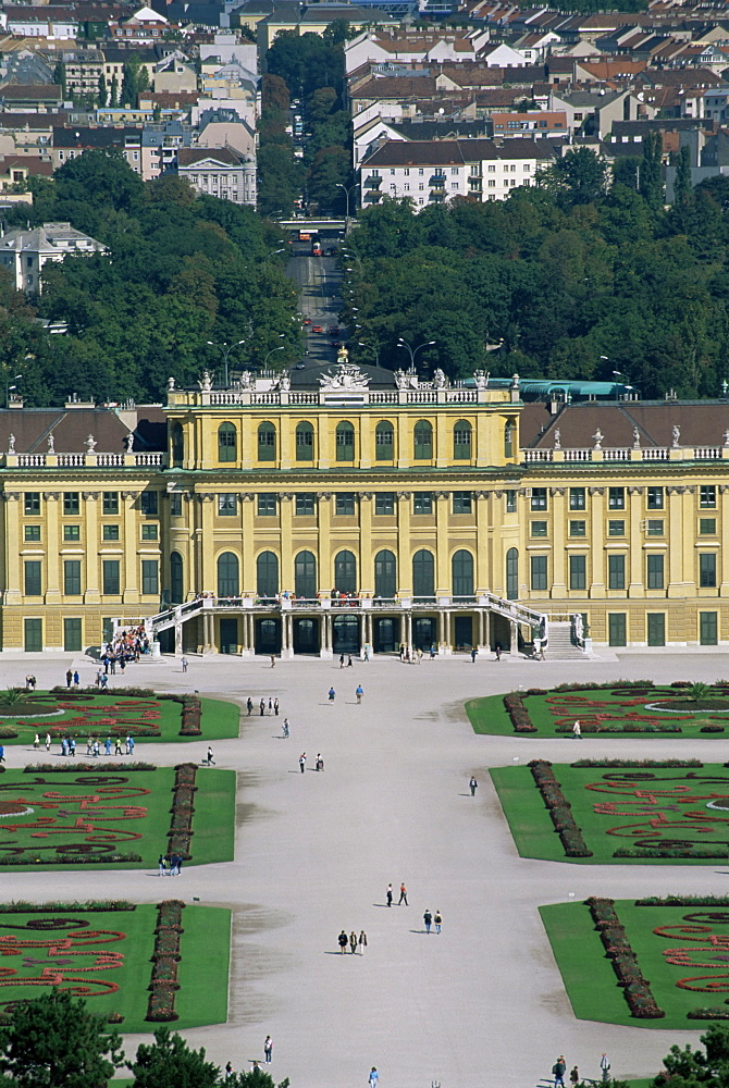 View of palace from Gloriette, Schonbrunn Palace, UNESCO World Heritage Site, Vienna, Austria, Europe