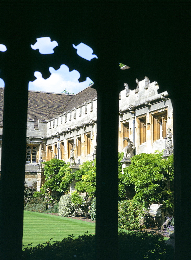 Cloister Quadrangle detail, Magdalen College, Oxford, Oxfordshire, England, United Kingdom, Europe