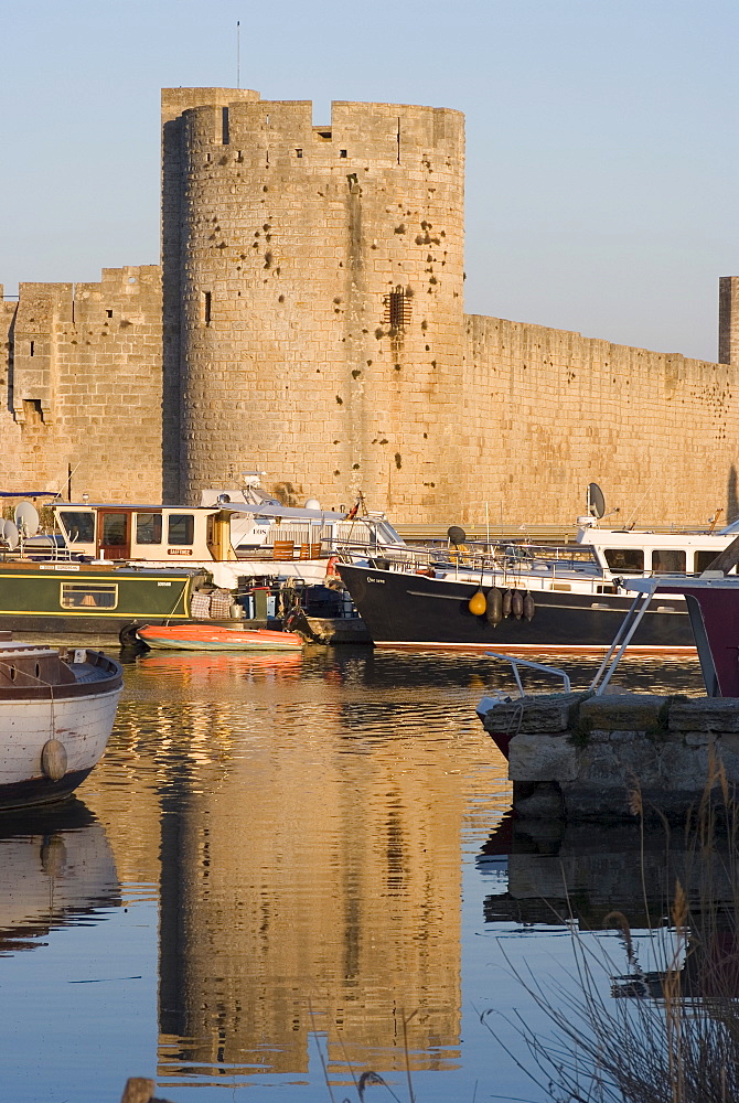 Walls dating from 13th century, Aigues-Mortes, Languedoc, France, Europe