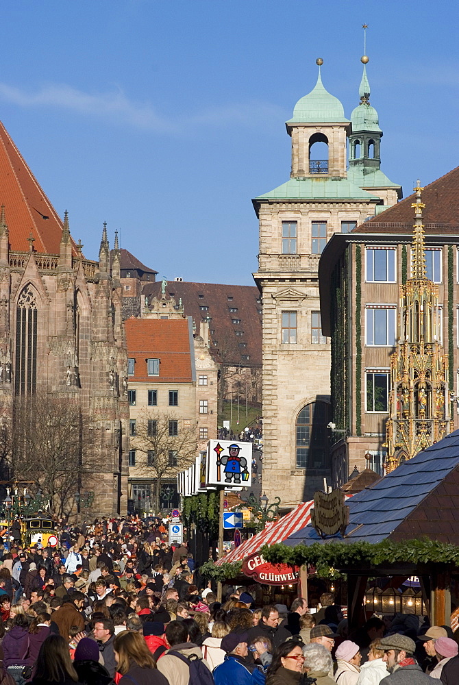 Christkindelsmarkt (Christ Child's Market) (Christmas Market), Nuremberg, Bavaria, Germany, Europe