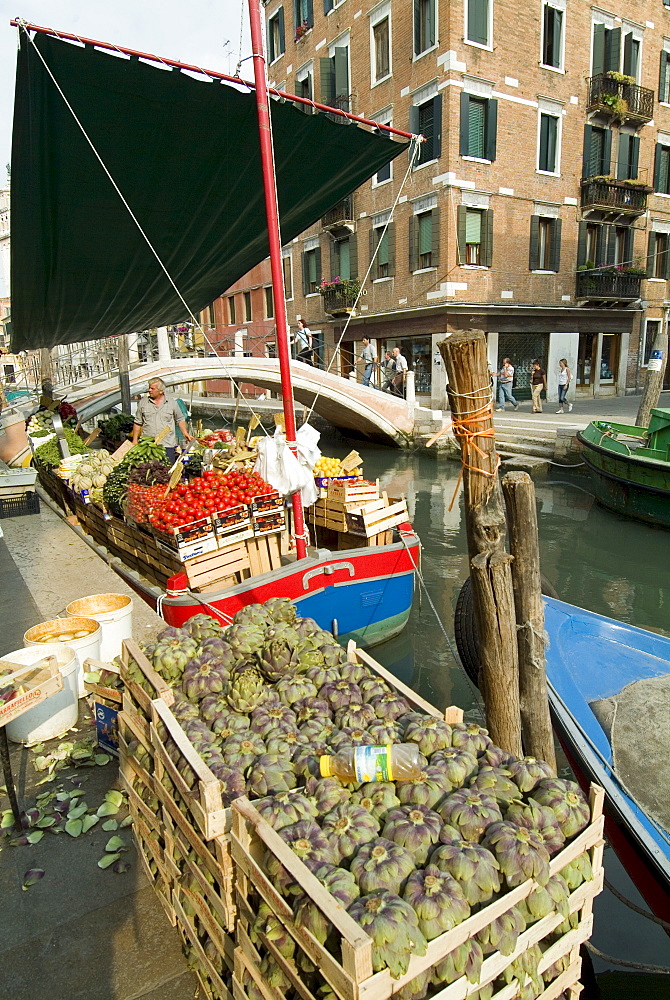 Canalside vegetable market stall, Venice, Veneto, Italy, Europe