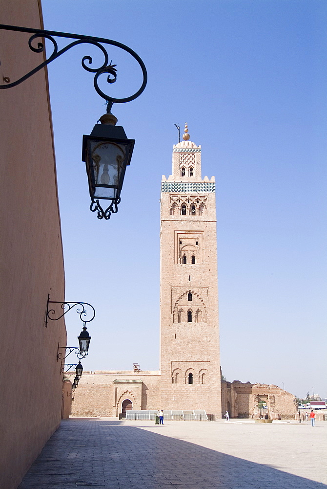 Koutoubia minaret (Booksellers Mosque), Marrakech, Morocco, North Africa, Africa