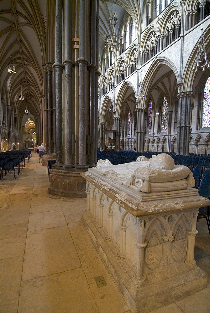 Cathedral interior and tomb, Lincoln, Lincolnshire, England, United Kingdom, Europe 