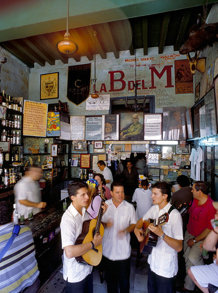 Musicians, Bodegita del Medio, Havana, Cuba, West Indies, Central America