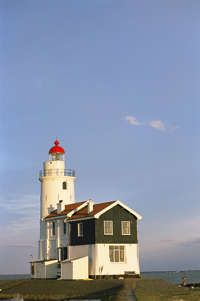 Lighthouse, Kuste, Marken, Holland, Europe