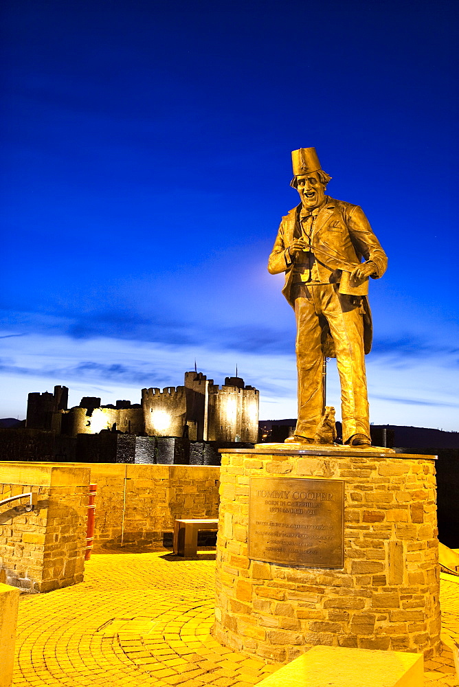 Tommy Cooper statue, Caerphilly Castle, Caerphilly, Gwent, Wales, United Kingdom, Europe