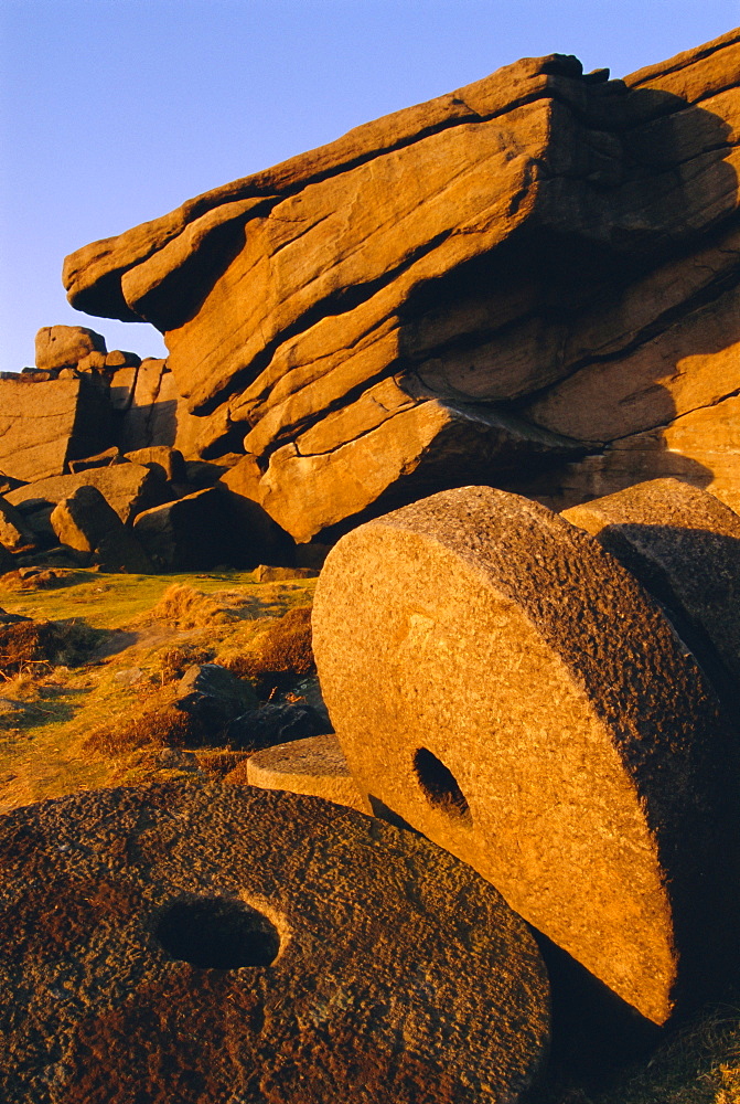 Millstones, Stanage Edge, Peak District National Park, Derbyshire, England, UK