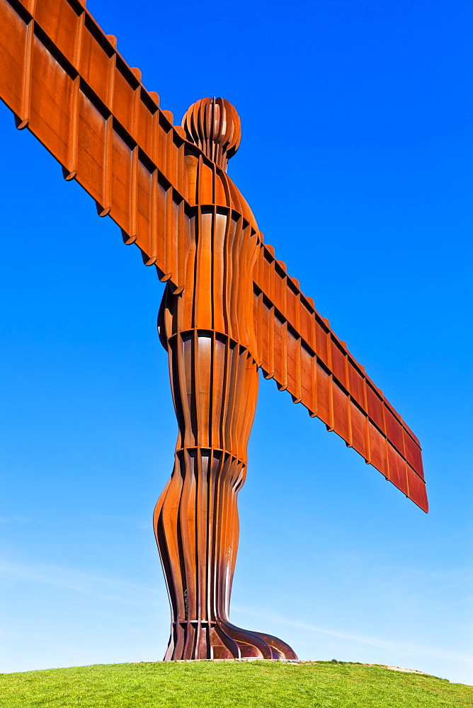 The Angel of the North sculpture by Antony Gormley, Gateshead, Newcastle-upon-Tyne, Tyne and Wear, England, United Kingdom, Europe