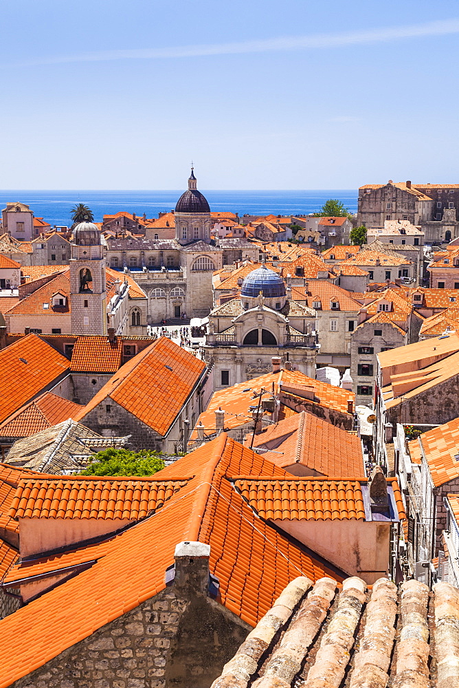 Terracotta tile rooftop view of Dubrovnik Old Town, UNESCO World Heritage Site, Dubrovnik, Dalmatian Coast, Croatia, Europe