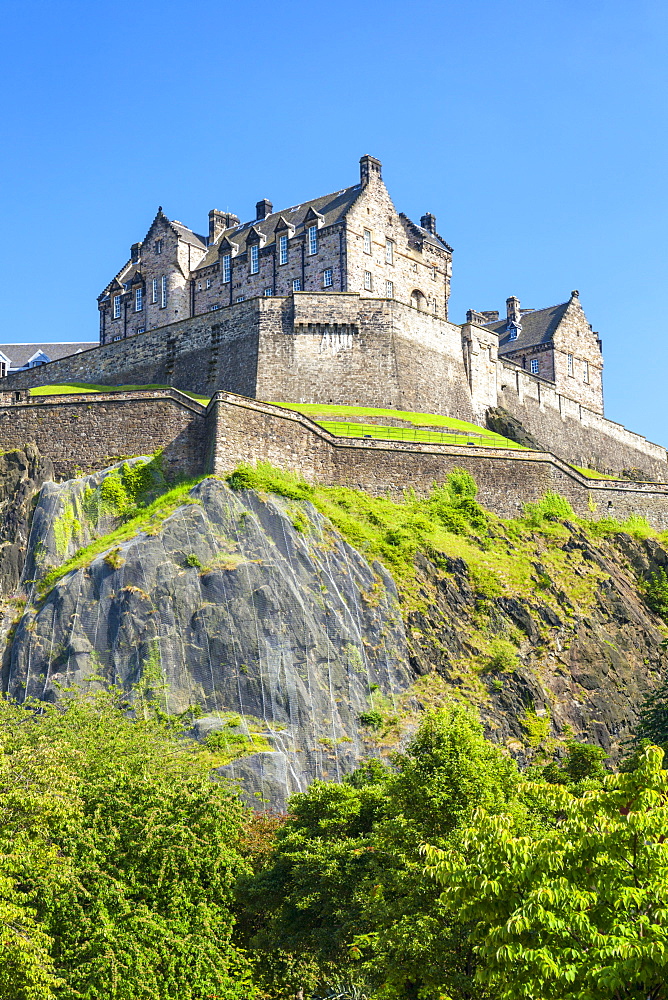 Edinburgh Castle, historic fortress, Castle Rock, Castlehill, Edinburgh Old Town, UNESCO World Heritage Site, Midlothian, Scotland, United Kingdom, Europe