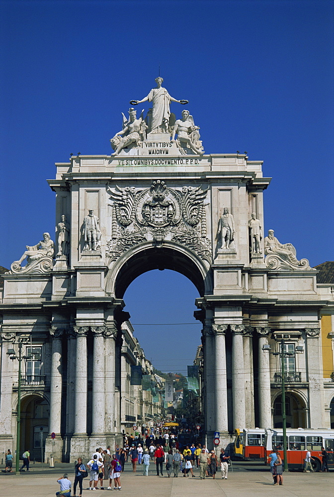 Exterior of the Triumphal Arch, Praca do Comercio, square in the city of Lisbon, Portugal, Europe