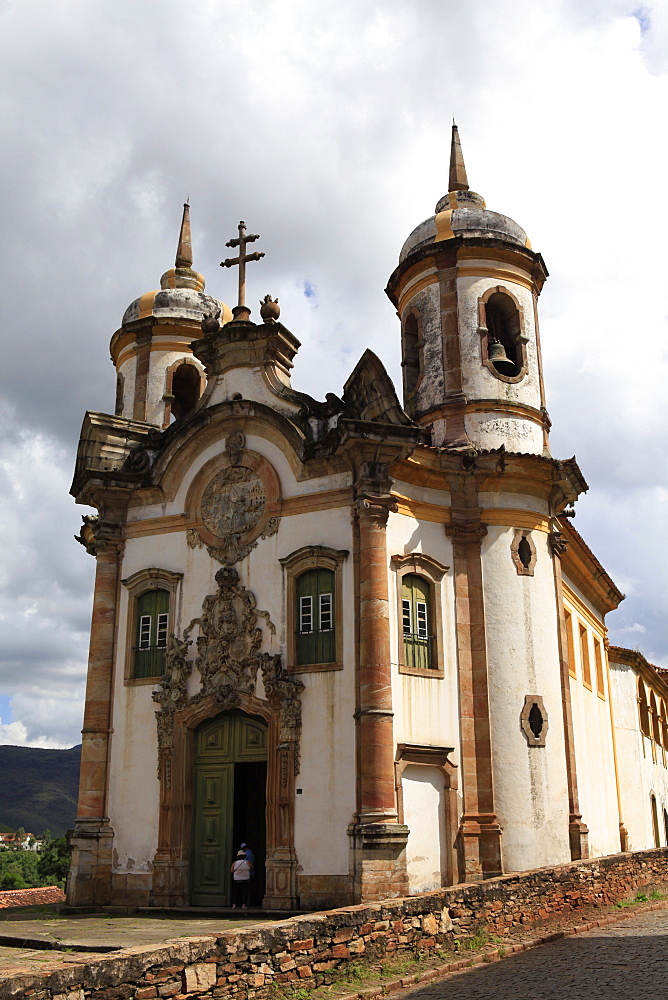 Sao Francisco church built by Aleijadinho and considered his masterpiece, Ouro Preto, UNESCO World Heritage Site, Minas Gerias, Brazil, South America