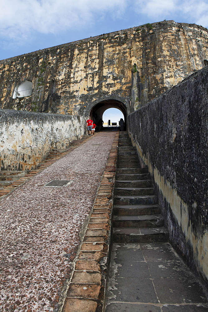 Castillo San Felipe del Morro, old Spanish fortress, UNESCO World Heritage Site, San Juan, Puerto Rico, West Indies, Caribbean, Central America