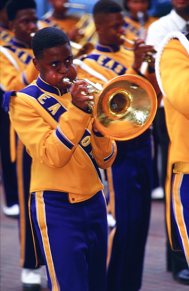 Jazz parade, New Orleans, Louisiana, USA 