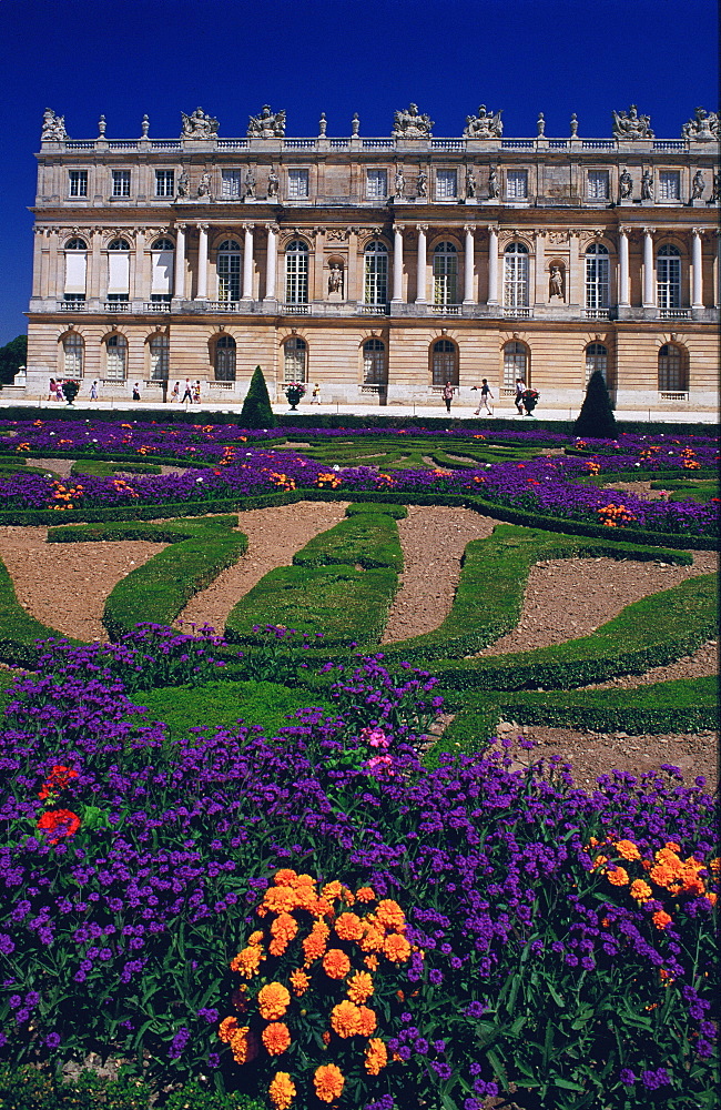 Detail of Le Chateau Versailles and gardens, Ile de France, France