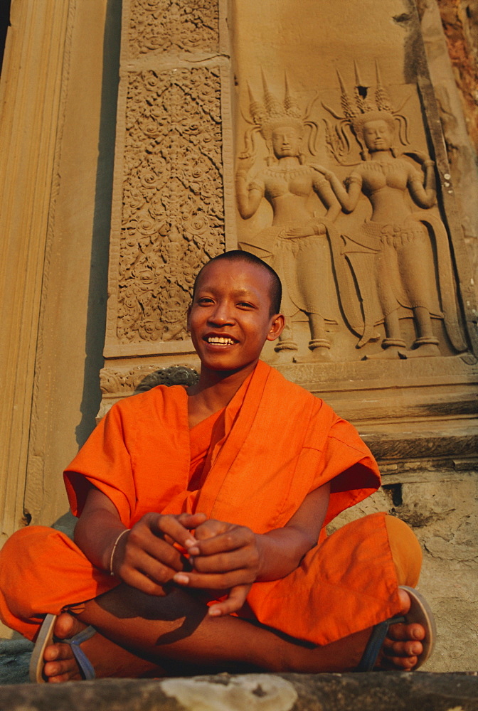 Buddhist monk at Angkor Wat, Angkor, Siem Reap, Cambodia, Indochina, Asia