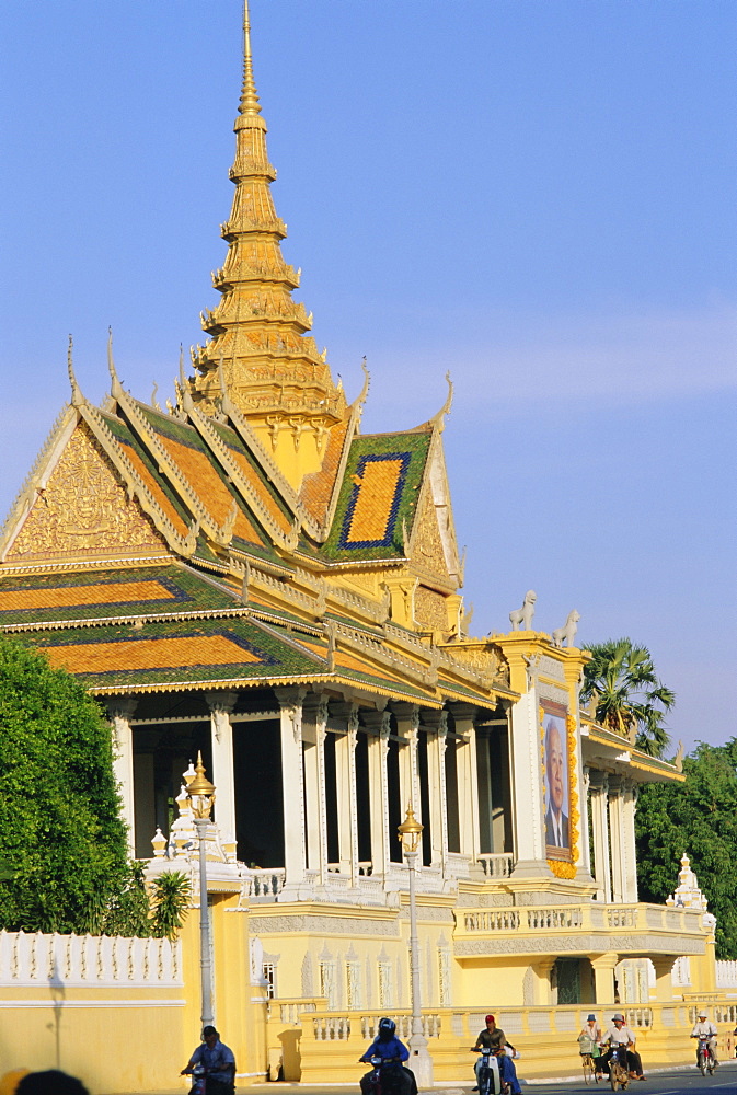 Royal Palace, Phnom Penh, Cambodia, Indochina, Asia