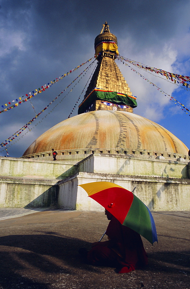 Buddhist stupa at Bodnath (Bodhnath (Boudhanath), Kathmandu Valley, Nepal, Asia