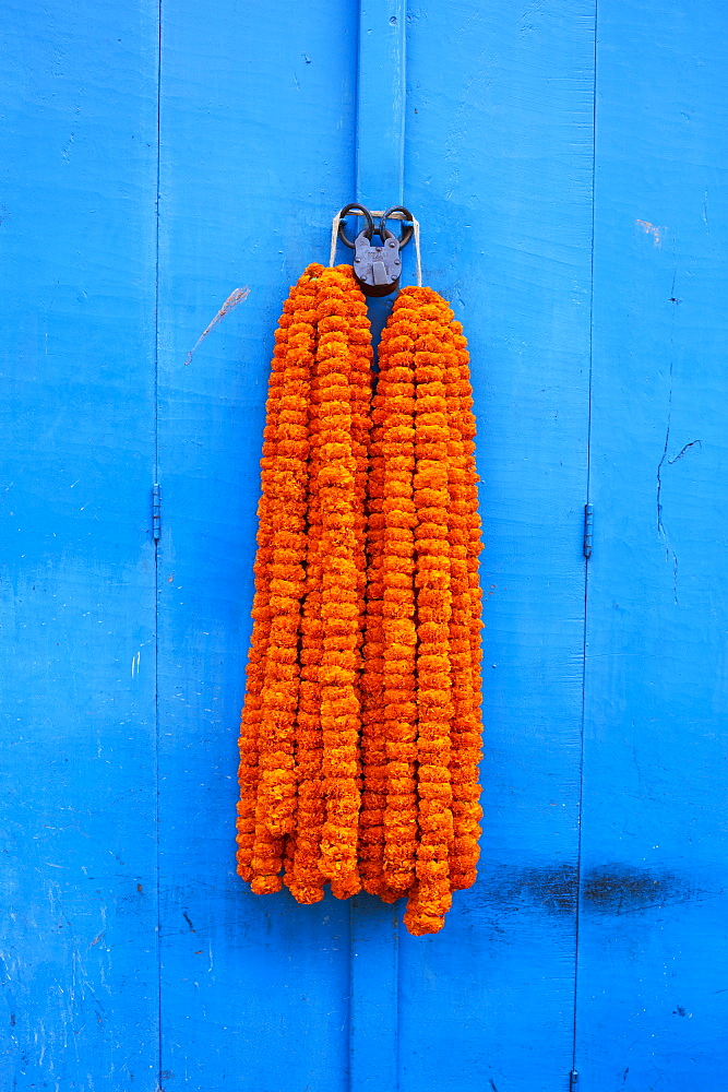 Door, padlock and flower garlands, Kolkata (Calcutta), West Bengal, India, Asia