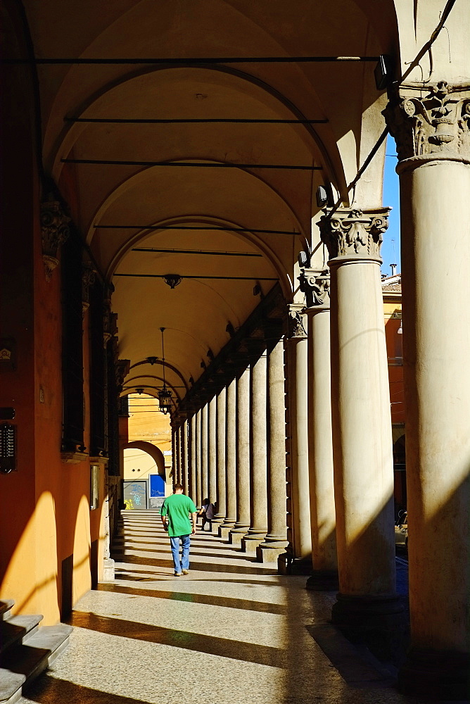 Arcade in the old city, Bologna, Emilia-Romagna, Italy, Europe 