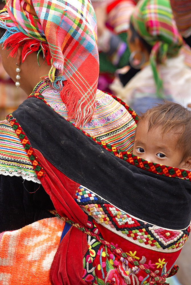 Flower Hmong ethnic group at Can Cau market, Bac Ha area, Vietnam, Indochina, Southeast Asia, Asia