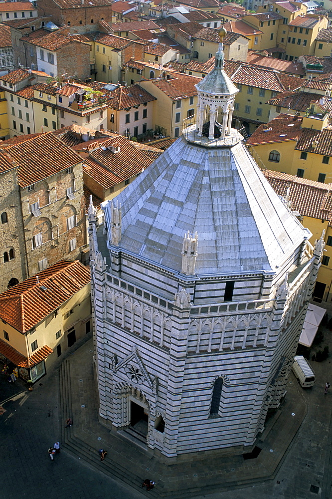 Baptistery, San Giovanni in Corte, Place du Dome, Pistoia, Tuscany, Italy, Europe