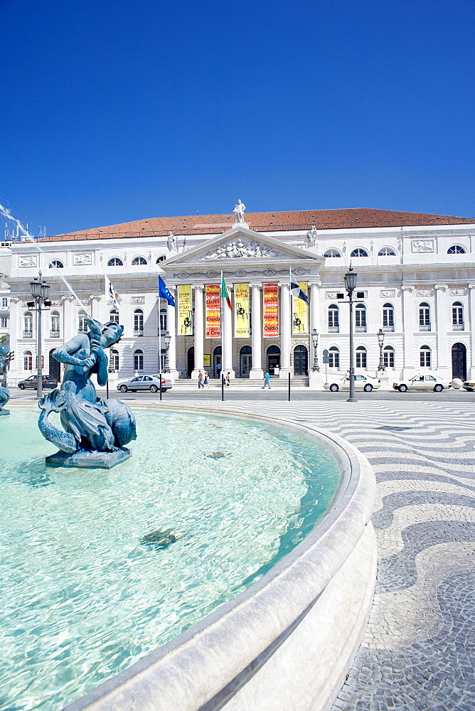 Statues and fountain in front of the Lisbon Opera House, Praca Dom Pedro IV (Rossio Square), Lisbon, Portugal, Europe