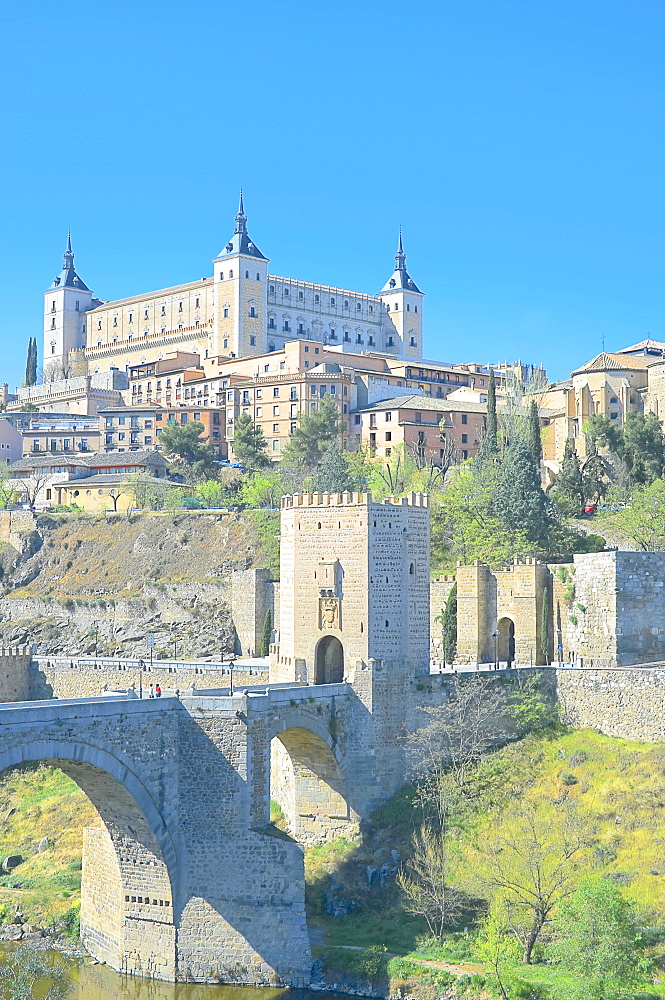 Historic city and bridge, Toledo, UNESCO World Heritage Site, Castilla La Mancha, Spain, Europe