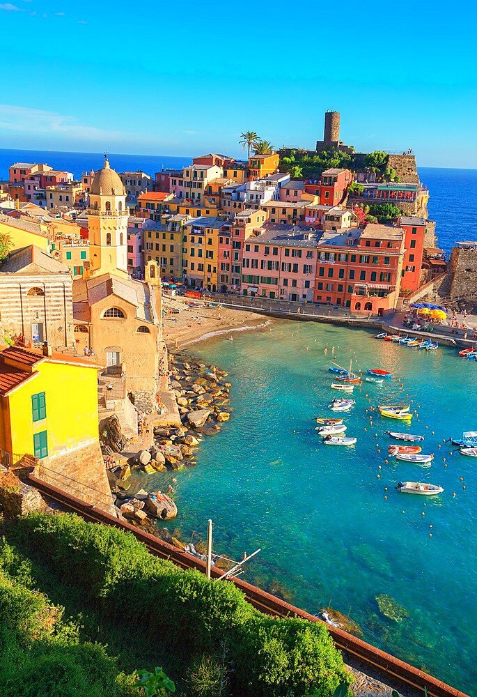 Vernazza, Cinque Terre, UNESCO World Heritage Site, Liguria, Italy, Europe