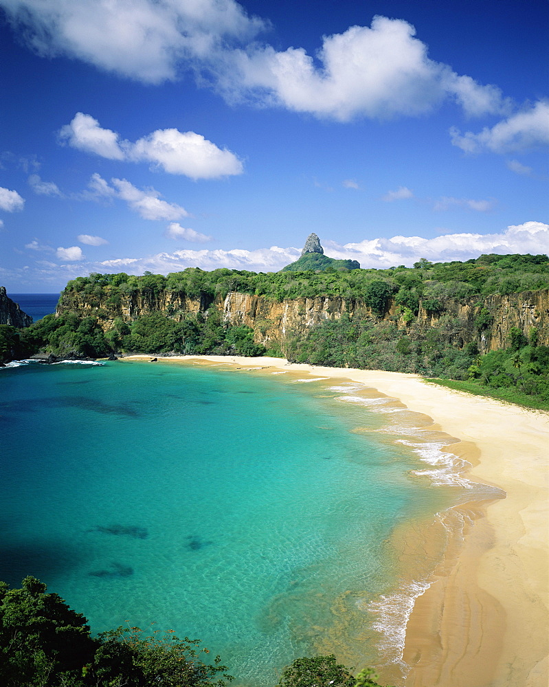 View of Baia do Sancho, Parque Nacional de Fernando de Noronha, Fernando de Noronha, Pernambuco, Brazil, South America