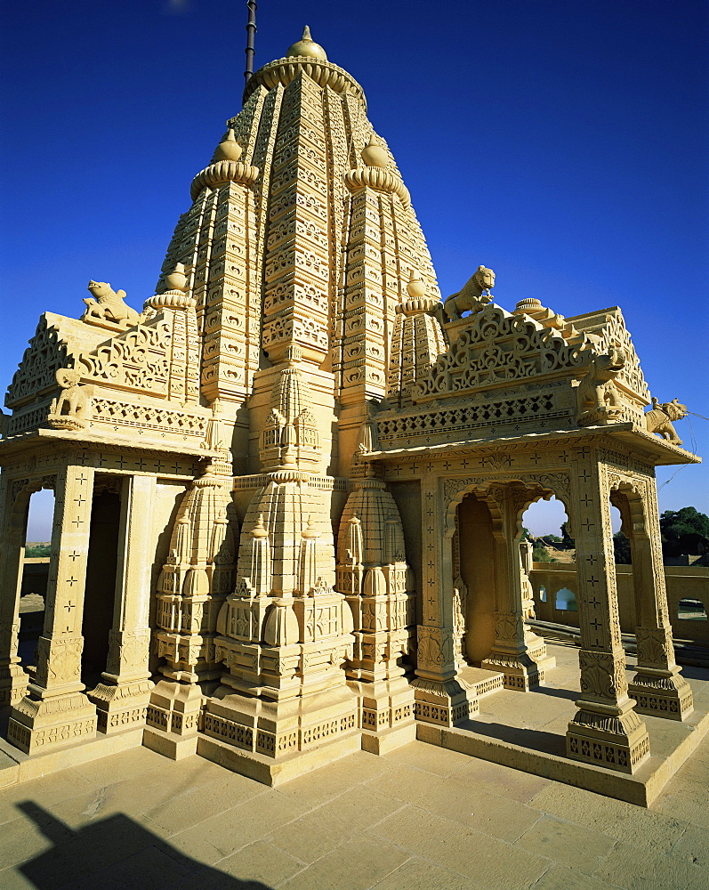 Jain temple, Amar Sagar, near Jaisalmer, western Rajasthan, Rajasthan state, India, Asia