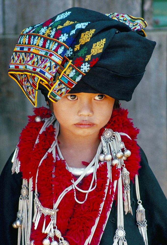 Portrait of a young girl of the Yao (Mien) ethnic group, Baan Huai Nam Yen village, Golden Triangle, northern area, Thailand, Southeast Asia, Asia