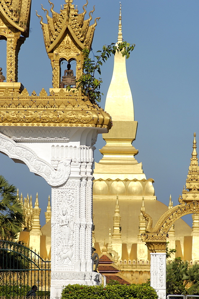 That Luang Stupa, constructed in 1566 by King Setthathirat, Vientiane, Laos, Indochina, Southeast Asia, Asia