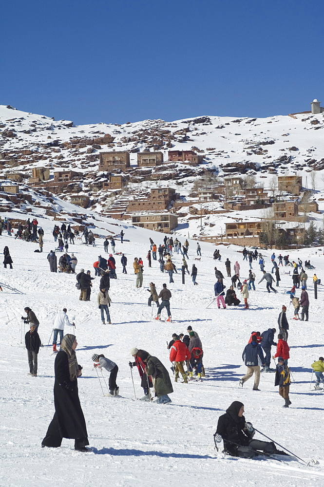 Skiers, Oukaimeden ski resort, Morocco, North Africa, Africa